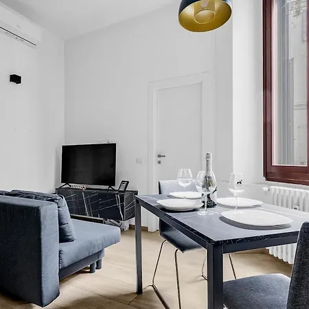 Daire Ber14 Elegant, Bright In Milano