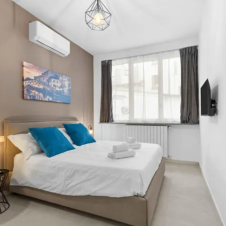 Ampio Bilocale Con Parcheggio Privato In Zona Navigli Apartment