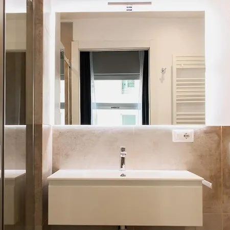 Station - Luxury Apartment Mailand