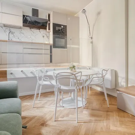 Hostmate - - Benvenuto Cellini * Milano