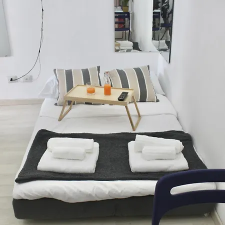 Last Floor One-bedroom With View *