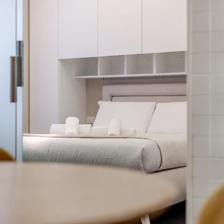 Casa Vittorio Veneto - Repubblica - Leia Hospitality شقة ميلان
