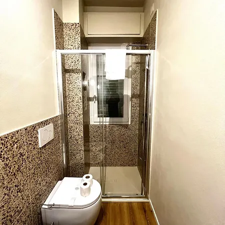 New And Bright In The Center With Wi-fi Apartment Milan
