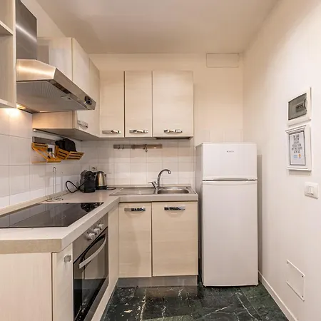 Walk To Duomo - Unione Apartment *