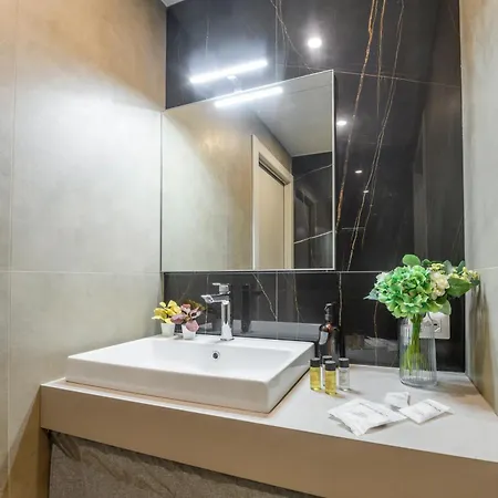Cesariano, 11 - In Centro - Parco&movida Apartamento *