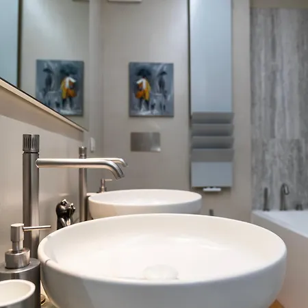 Youhosty - Brera Double Terrace Apartment
