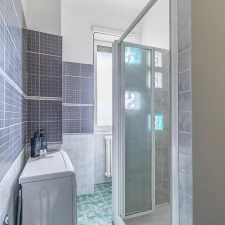 Panoramic Loft In With Balcony - Ac & Wifi Apartment