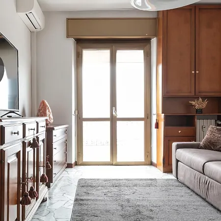 דירה Bilocale Con Balcone E 5 Posti Letto Vicino Metro