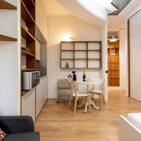 Visconti Di Modrone, 18 - Your Nest In The Heart Of Apartamento *