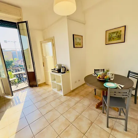 Yellow Metro M4 Apartment Milan