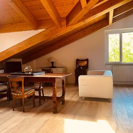 아파트 Convenient Attic, Life, San Siro, Highway