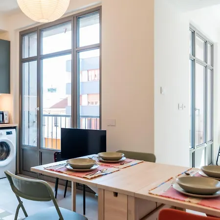 Apartment Vasari Home, Stile E Comfort, Nuova Costruzione 2025, Nel Cuore Del Centro Di Milano, Con Metropolitana Porta Romana Milan