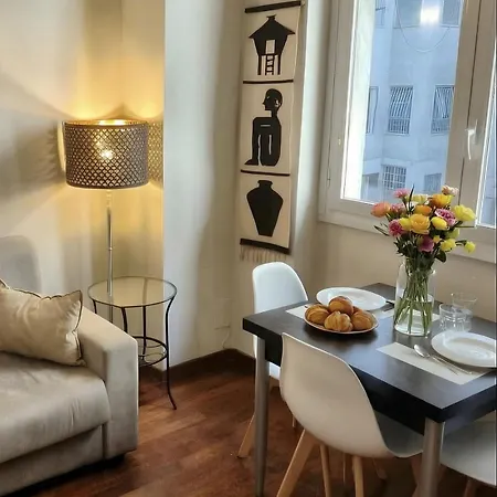 Apartamento Chic Flat Center With Wifi, Ac, Metro M5 Milán
