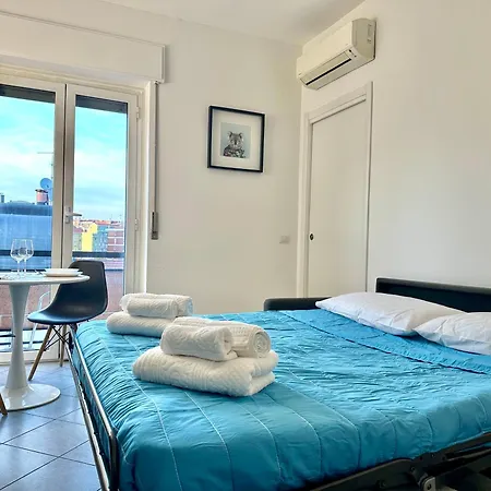 Chic Con Cucina Indipendente E Terrazzino شقة ميلان
