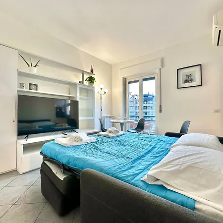 Chic Con Cucina Indipendente E Terrazzino ميلان