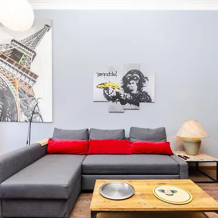 Elegante E Spaziosa Per Gruppi E Famiglie, 2 E 2 Bagni, Nel Cuore Di Milano, Con Affaccio Su Piazza Gramsci Daire