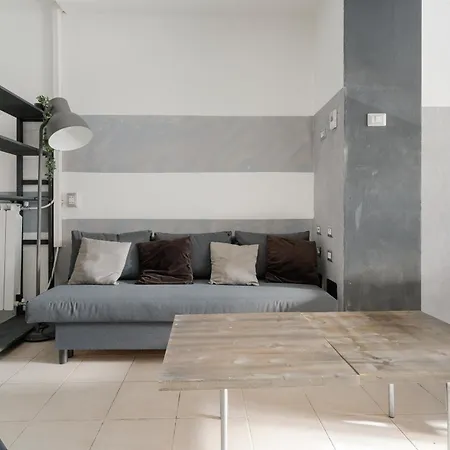Guesthost - Modern Loft X4 Navigli Apartment
