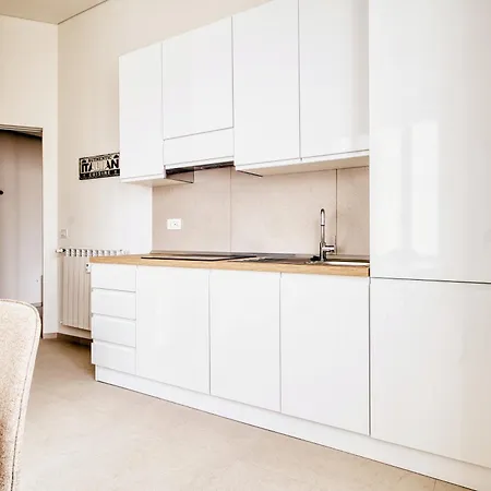 Hostmate - - Viale Corsica - 15 Min From Duomo Lejlighed Milano