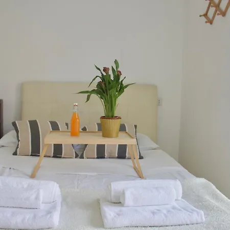 Last Floor One-bedroom With View