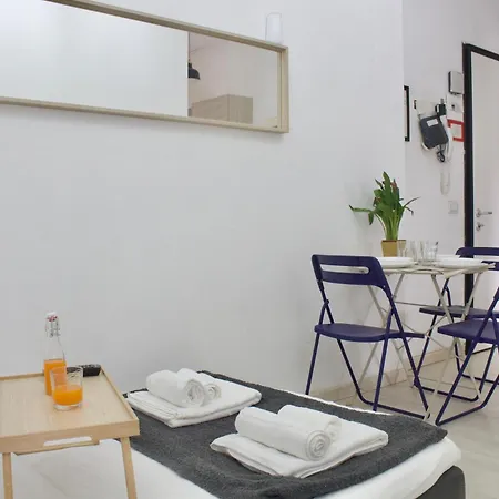 Last Floor One-bedroom With View Milan