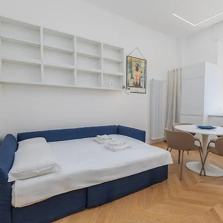 5 Min To Metro, 8-15 Min To Station And Duomo, Air Conditioning Milan