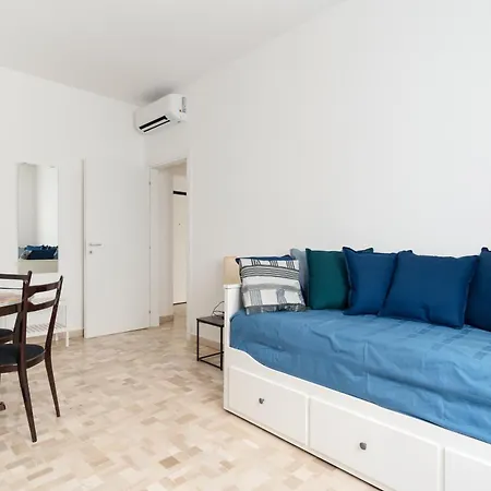 Apartment Guesthost - Atelier Rubens De Angeli X4 Milan