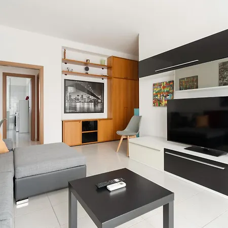 Apartment Guesthost - Cozy Crescenzago Mm2 Mailand