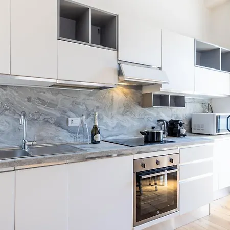 Appartamento Duomo-navigli 8 Min Walk - With Terrace