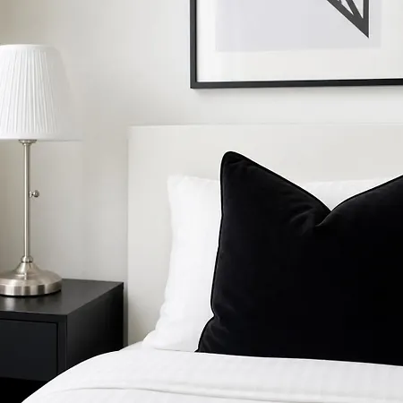 The Boutique Houses - San Siro With Private Parking - Bande Nere M1 Metro Direct To Duomo- Apartments Milan City Center