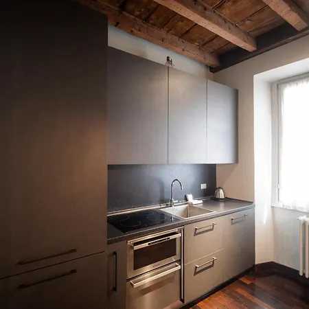 Design Esclusivo Nel Cuore Dei Navigli * Milán