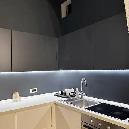 Cozy Small In דירה מילאנו