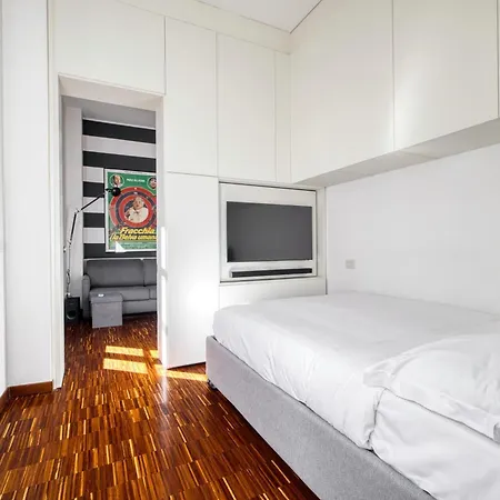 Hostmate - - San Gottardo - Navigli Apartamento *