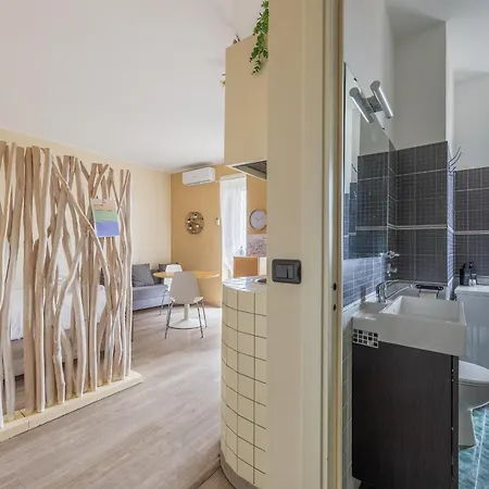 Panoramic Loft In With Balcony - Ac & Wifi *