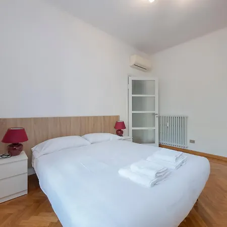 Appartamento I-host Bright For 5 With Balconies Milano