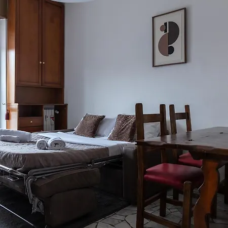 דירה Bilocale Con Balcone E 5 Posti Letto Vicino Metro מילאנו