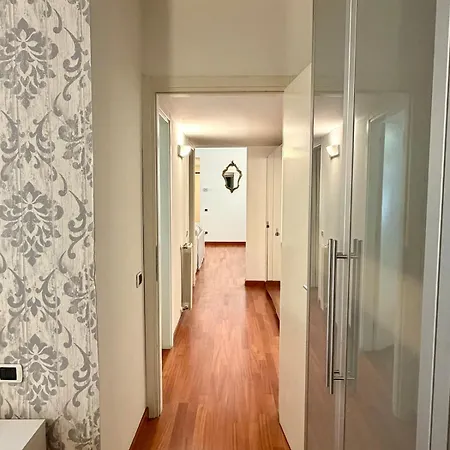 Splendido Trilocale Con Terrazzo In Zona Navigli Apartamento