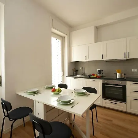 M4 Tolstoj Ampia Penthouse A 50m Dalla Metro 公寓 米兰
