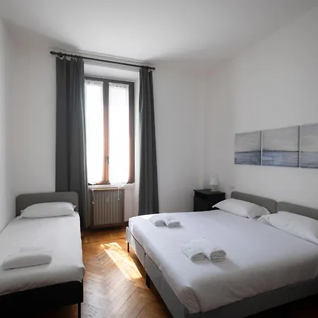Appartement Splendido Trilocale In Zona Isola Milaan