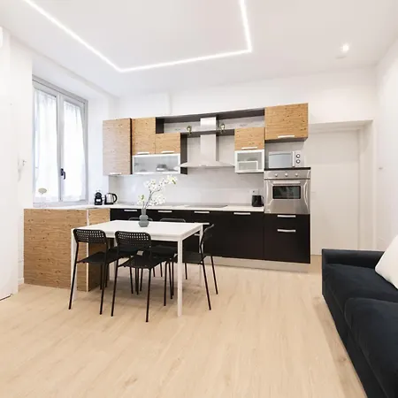 Easylife - - Gregorio 17 P3 - Porta Venezia Milano