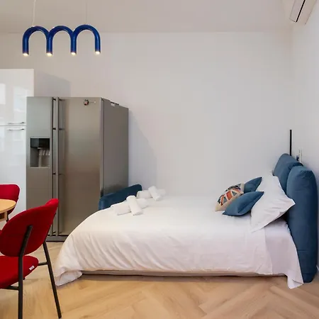I-host - Spacious 3br - Balcony - Sleeps 7 Apartment *