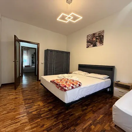 Lejlighed La Fenice 10 Minutes From The Station Design Week *
