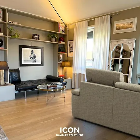 Icon Luxuzy Navigli's With Parking Apartment
