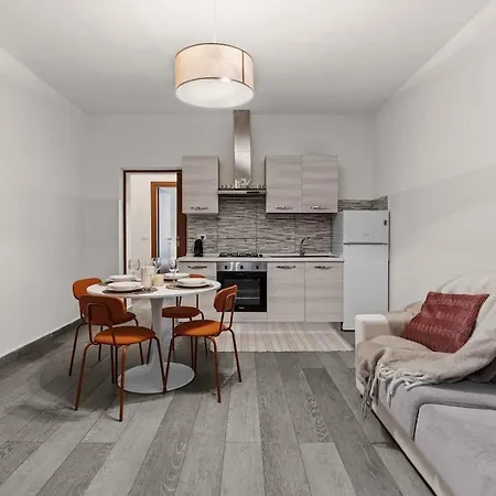 In The Heart Of Via Sarpi - Moscova - Metro 10 Minutes Away Апартаменты Милан