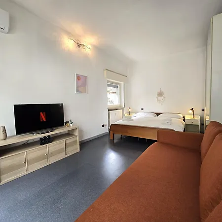 Yr - Nolo Apartmán Milán