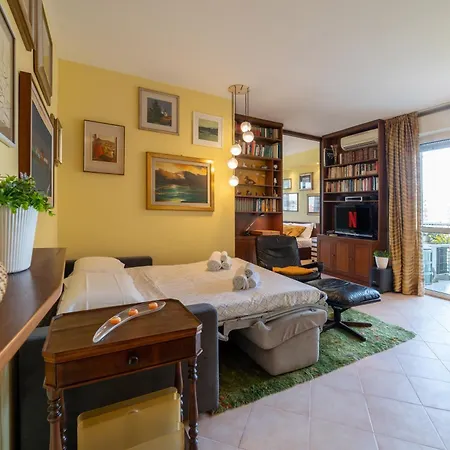 Rho Fiera - San Siro Stadium, Vintage House & Private Garage * Milano