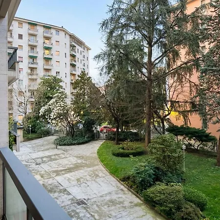 Апартаменты Spacious Modern Ac Close To Metro *