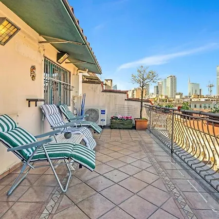 Ponse26 Large Terrace Apartment, Milano