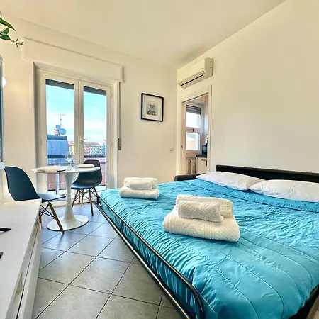 شقة Chic Con Cucina Indipendente E Terrazzino ميلان