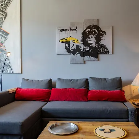 Elegante E Spaziosa Per Gruppi E Famiglie, 2 E 2 Bagni, Nel Cuore Di Milano, Con Affaccio Su Piazza Gramsci *