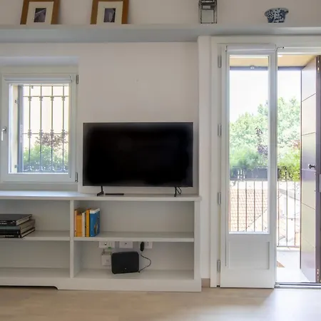 Bright Modern Flat In Centre * Milán